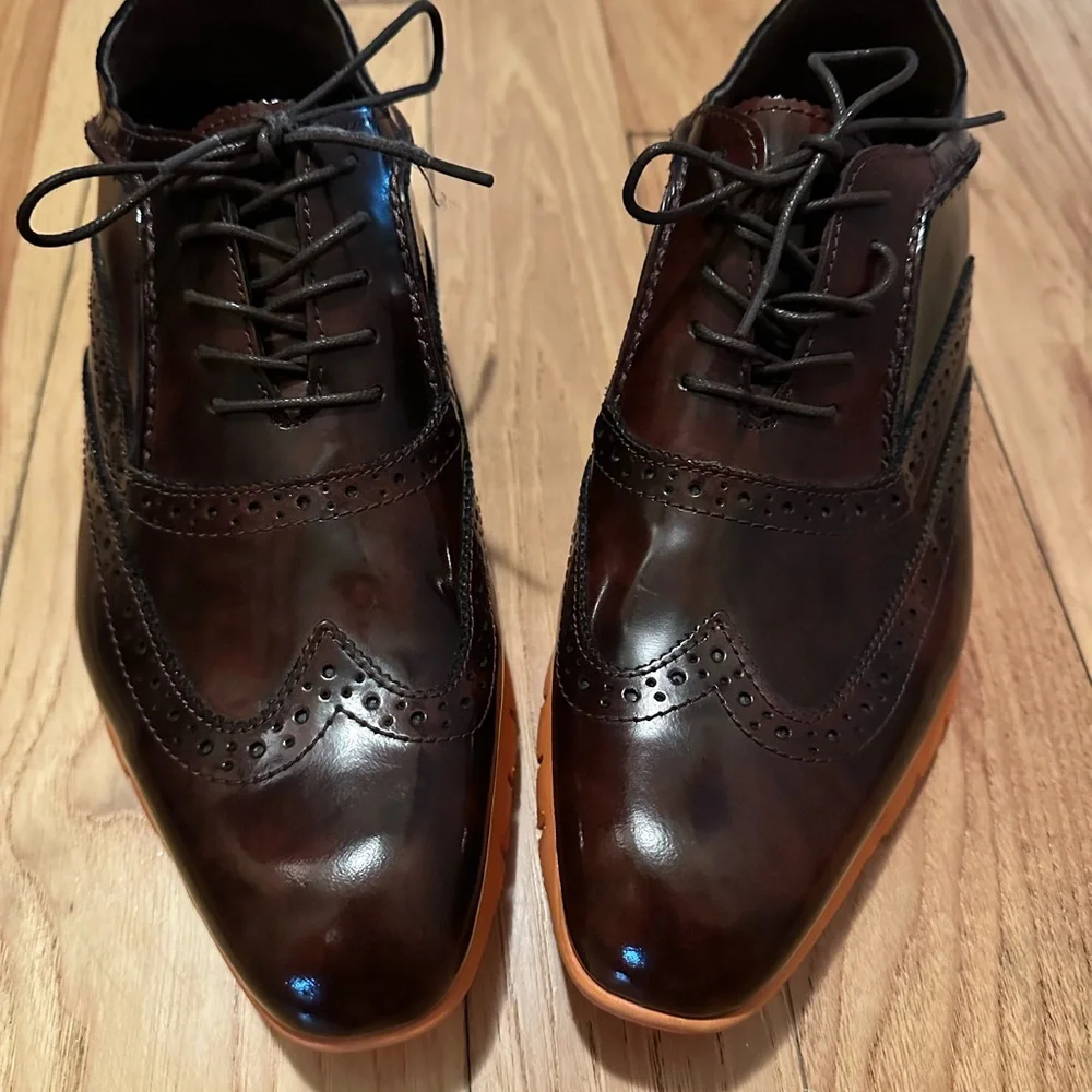 Hush Puppies Men's Dark Brown Oxfords with Vibram Soles